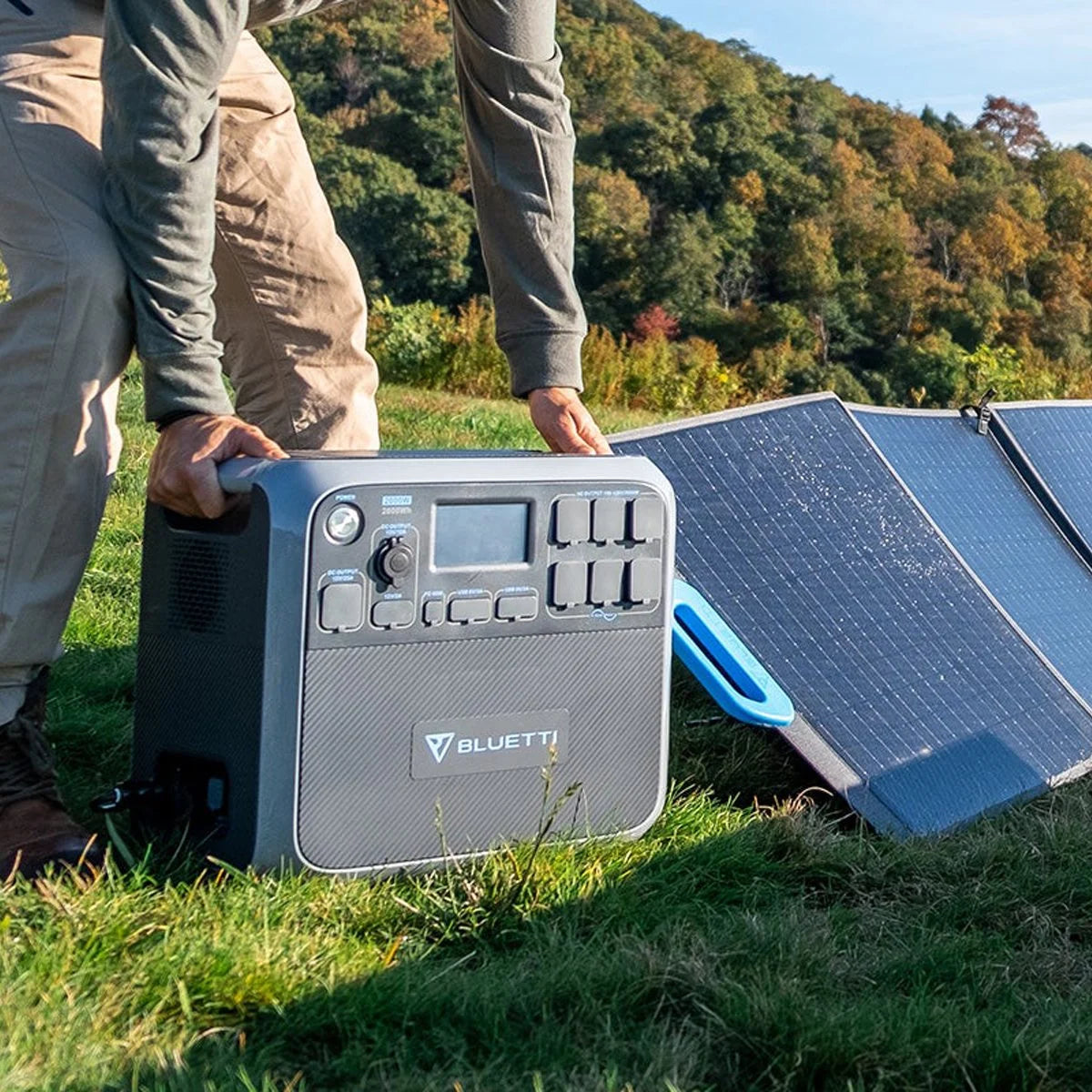 BLUETTI AC300 + 2*B300 + 3*PV200 | Solar Generator Kit